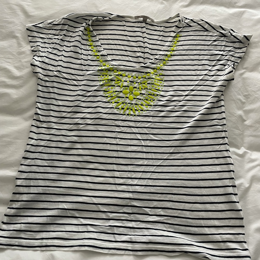 Gap tee with neon green embellishment